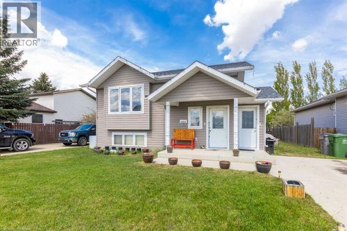 4400 32 St, Lloydminster, SK, S9V1S5 | Card Image