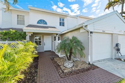 9316 Boca Gardens Pkwy #E, Townhouse with 3 bedrooms, 2 bathrooms and null parking in Boca Raton FL | Image 1