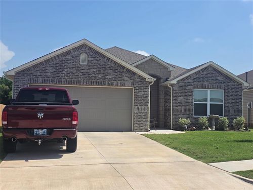 2115 Ridge Way Street, Chickasha, OK, 73018 | Card Image