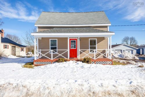2172 North St, Westville, NS, B0K2A0 | Card Image