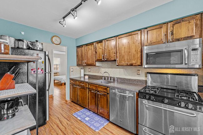 22 York Dr, Home with 1 bedrooms, 1 bathrooms and null parking in Edison NJ | Image 8