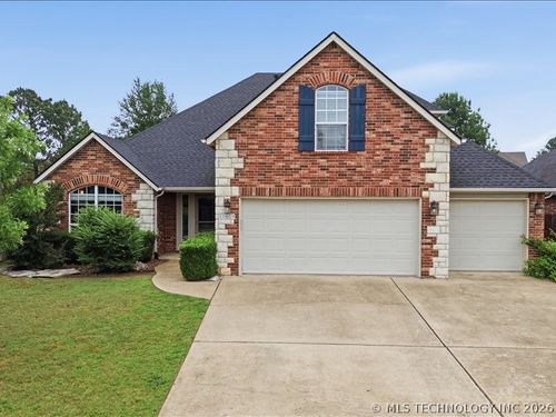 11809 Vine St, Jenks, OK, 74037-4338 | Card Image
