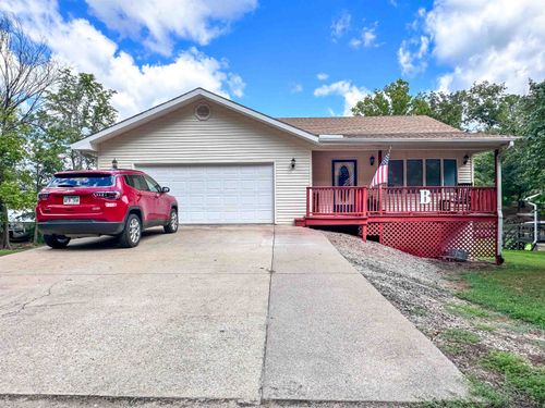 152 E Lakeshore Dr, Cherokee Village, AR, 72529-4232 | Card Image