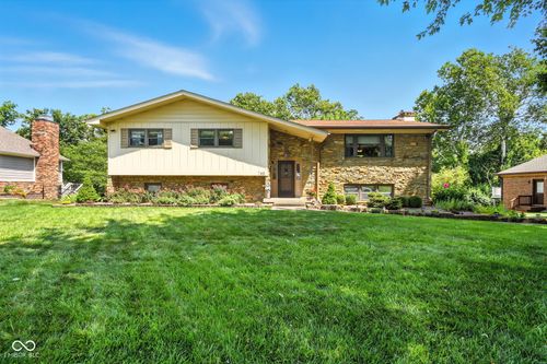 749 Brookview Dr, Greenwood, IN, 46142-1804 | Card Image