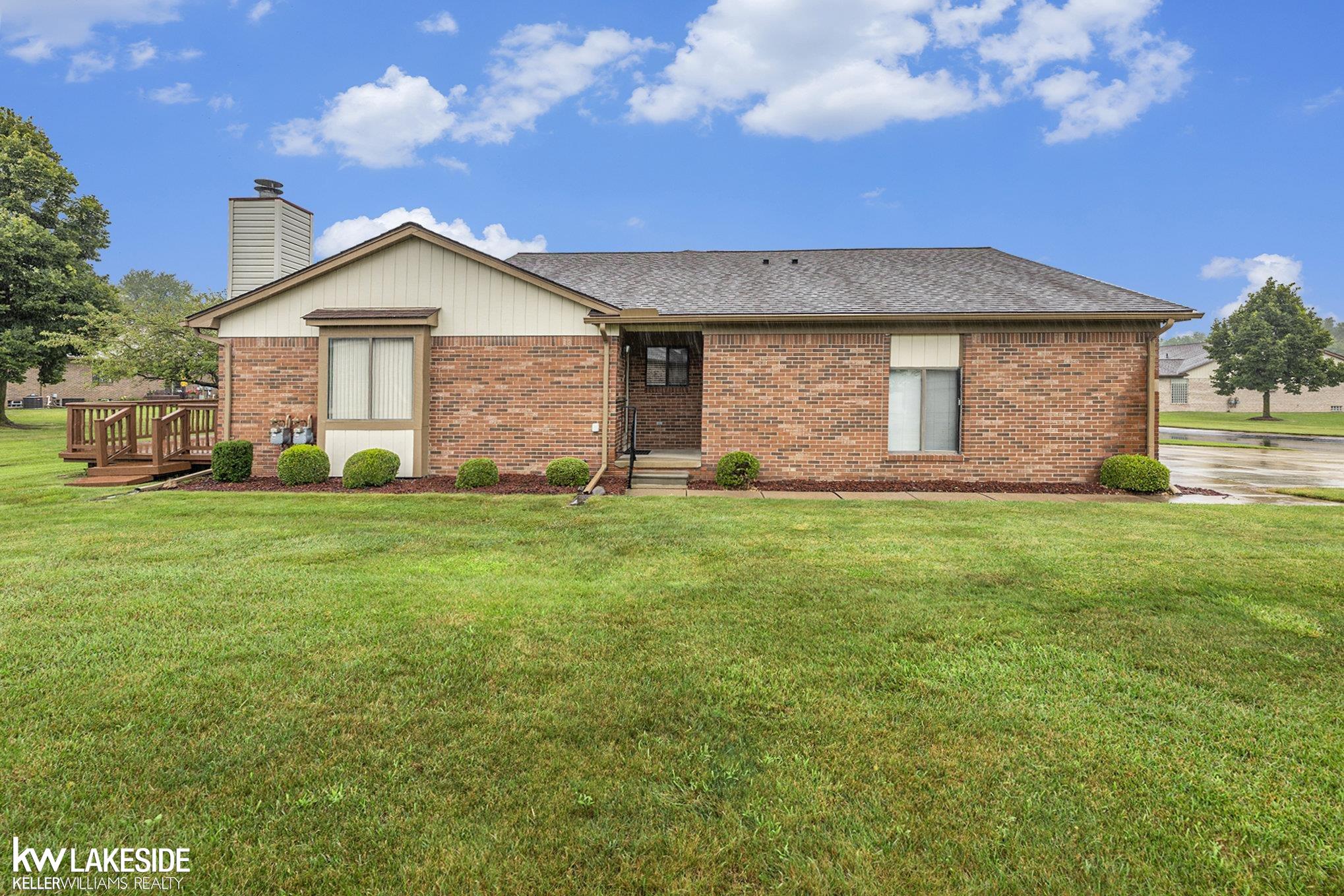 Juswood Ln, Chesterfield, MI 48051