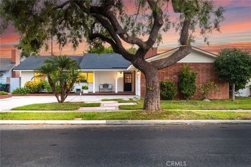 3122 Ruth Elaine Dr, Rossmoor, CA, 90720-2951 | Card Image