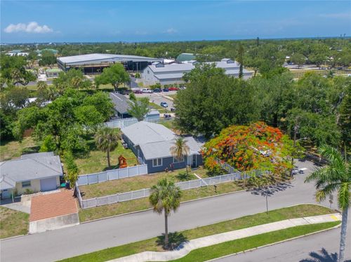 1423 12th Ave W, Palmetto, FL, 34221-2907 | Card Image