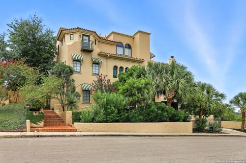 apt-6-130 Terrell Rd, San Antonio, TX, 78209-6226 | Card Image