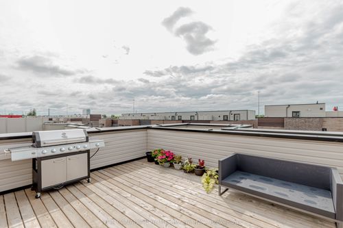 1402-1865 Pickering Pky, Pickering, ON, L1V0H2 | Card Image