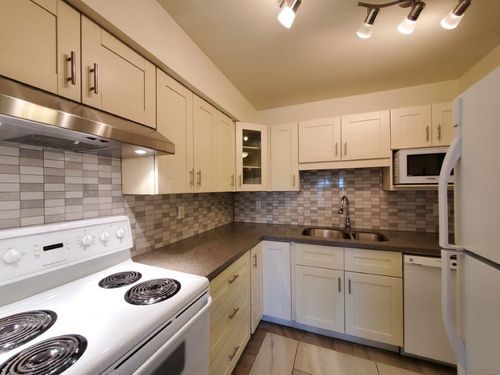 2f-7411 Minoru Blvd, Richmond, BC, V6Y1Z3 | Card Image