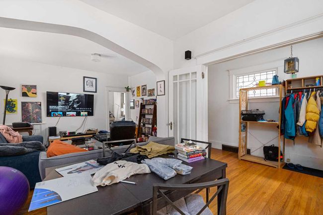 527 20 Avenue Sw, House other with 3 bedrooms, 1 bathrooms and 1 parking in Calgary AB | Image 10