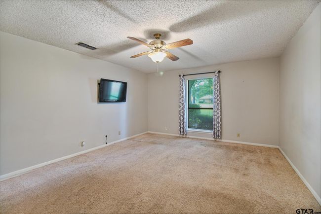 201 Karla Dr, House other with 3 bedrooms, 2 bathrooms and null parking in Whitehouse TX | Image 16