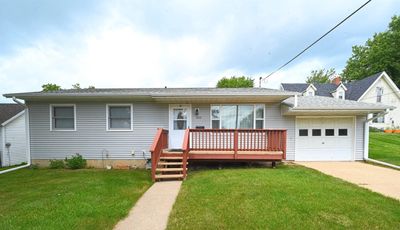 605 W Marion Street, House other with 3 bedrooms, 1 bathrooms and null parking in Manchester IA | Image 1