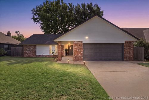 2319 S Joshua Ave, Broken Arrow, OK, 74012-0917 | Card Image