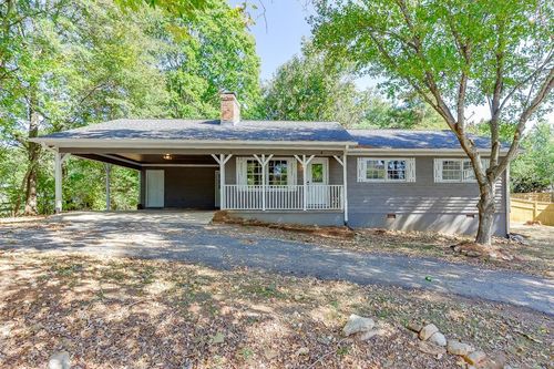 5837 Meadow View Ln, Flowery Branch, GA, 30542-2735 | Card Image