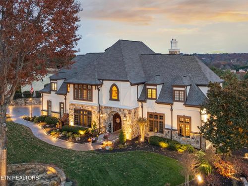 9340 Linksvue Dr, Knoxville, TN, 37922-5264 | Card Image