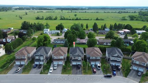 207 Bert Hall St, Arnprior, ON, K7S0H1 | Card Image
