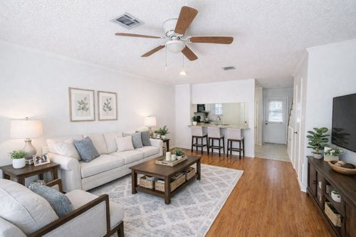 17 Abbey Rd, Euless, TX, 76039-4215 | Card Image