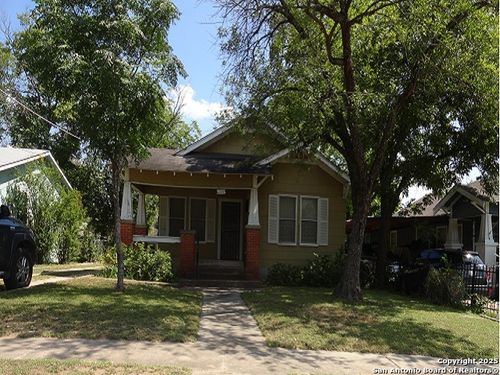 224 Vine St, San Antonio, TX, 78210-2432 | Card Image