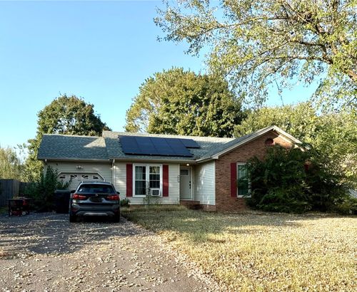 642 Winchester Dr, Hopkinsville, KY, 42240-5248 | Card Image