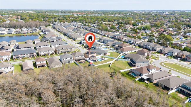 2424 Varenna Loop, House other with 3 bedrooms, 3 bathrooms and null parking in KISSIMMEE FL | Image 9
