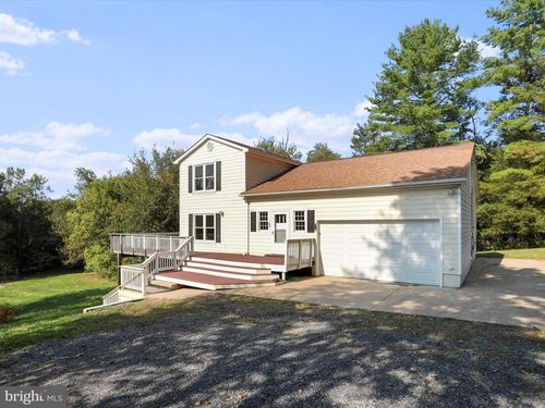 5475 Howellsville Rd, FRONT ROYAL, VA, 22630-5992 | Card Image