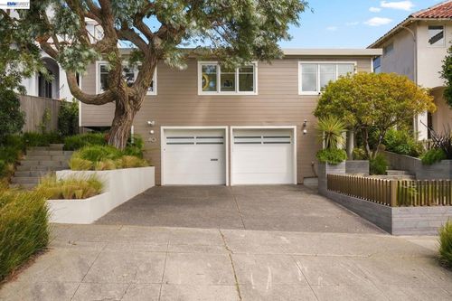 40 Sea View Ter, San Francisco, CA, 94121-1024 | Card Image