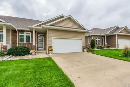 162 Brookline Trail, Dakota Dunes, SD, 57049 | Card Image