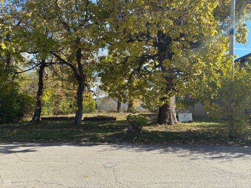 2065 Yandes St, Indianapolis, IN, 46202-1938 | Card Image