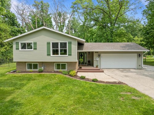 2832 County Road O, Delavan, WI, 53115-3286 | Card Image
