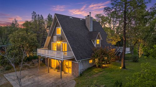 8566 Placer Rd, Redding, CA, 96001-9501 | Card Image