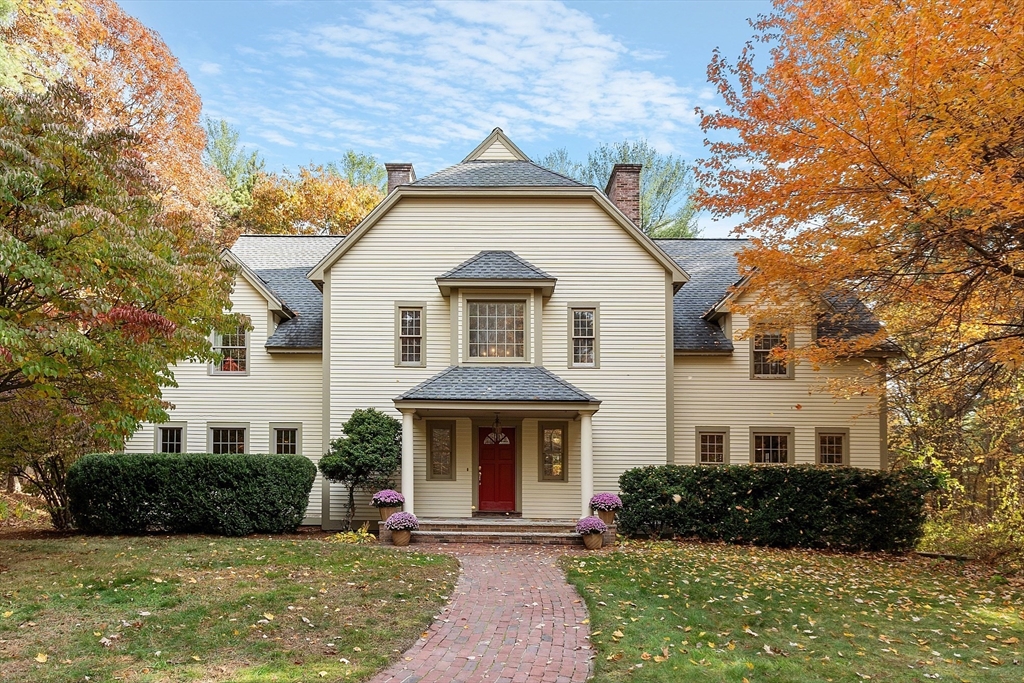Oak Knoll Rd, Carlisle, MA 01741