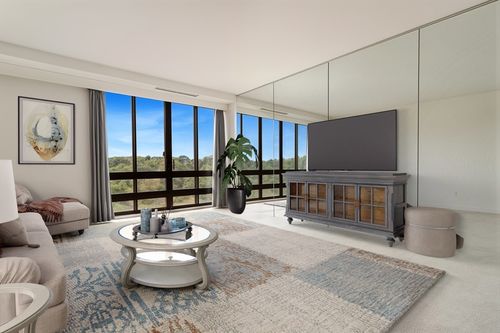 4m-402 Paradise Rd, Swampscott, MA, 01907-1356 | Card Image