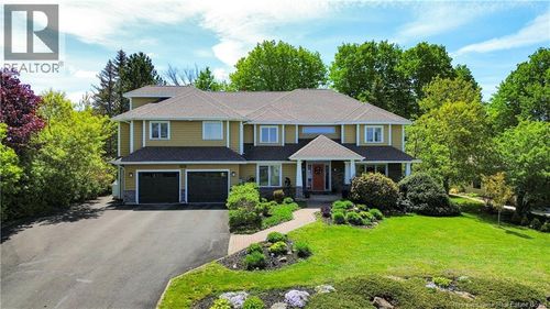 313 Rue Lavoie, Dieppe, NB, E1A6R8 | Card Image