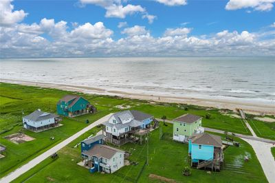 963 Sail Fish, House other with 4 bedrooms, 4 bathrooms and null parking in Crystal Beach TX | Image 3