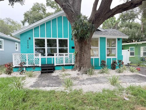 2520 10th St S, St Petersburg, FL, 33705-3504 | Card Image