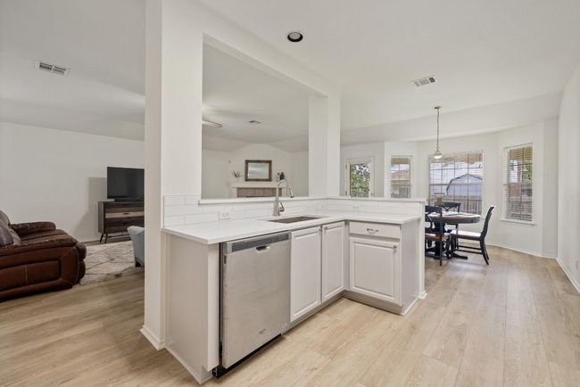 1643 Abbey Ln, House other with 3 bedrooms, 2 bathrooms and 6 parking in Cedar Park TX | Image 7