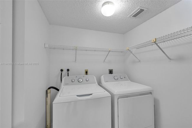 APT-503 - 2217 Cypress Island Dr, Condo with 2 bedrooms, 2 bathrooms and null parking in Pompano Beach FL | Image 26