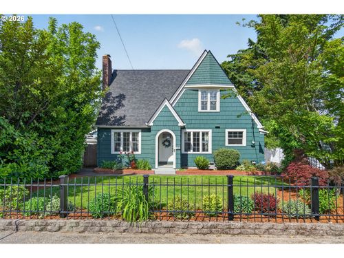 2241 Se 92nd Ave, Portland, OR, 97216-2028 | Card Image