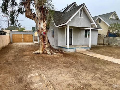 1420 Palm Dr, Bakersfield, CA, 93305-5020 | Card Image