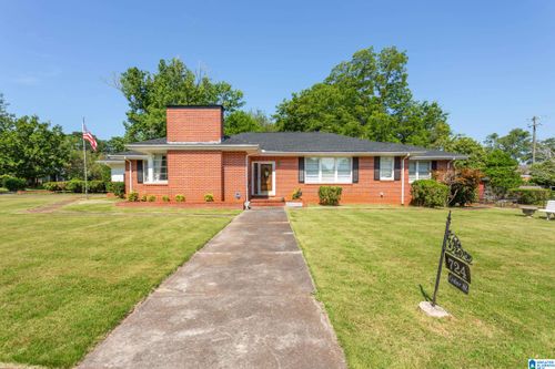 724 Cedar St, Talladega, AL, 35160-2829 | Card Image