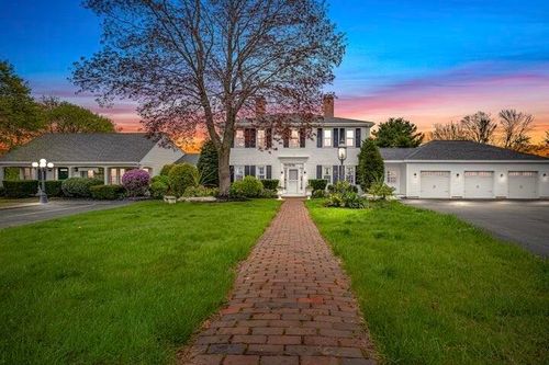 626 Us Route 1, Scarborough, ME, 04074 | Card Image