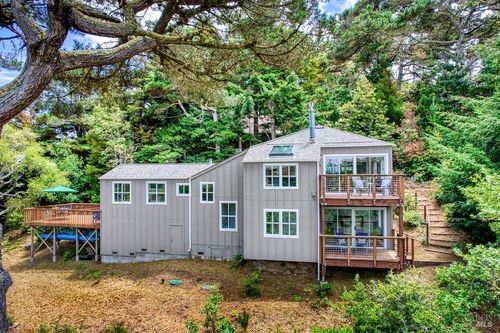 450 Via De La Vis, Inverness, CA, 94937 | Card Image