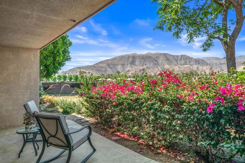 75 Majorca Dr, Rancho Mirage, CA, 92270-3826 | Card Image