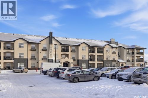 211 Ledingham St, Saskatoon, SK, S7V0C5 | Card Image