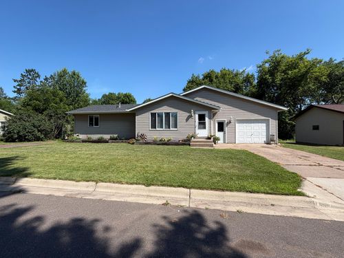 418 1st St, Sandstone, MN, 55072-5127 | Card Image
