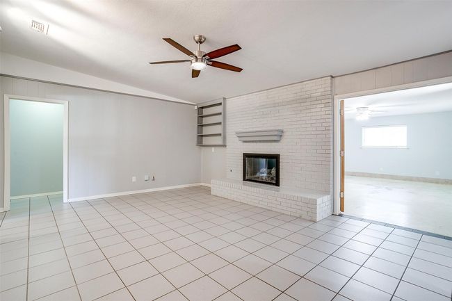 6237 Whitman Ave, House other with 4 bedrooms, 3 bathrooms and null parking in Fort Worth TX | Image 12