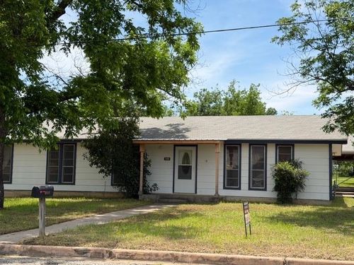900 E Wallace St, Llano, TX, 78643-2145 | Card Image