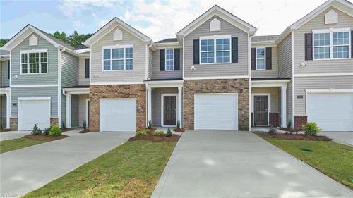 208 Moyer Dr, Graham, NC, 27253-3762 | Card Image