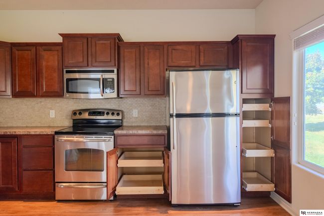 19142 L St, Townhouse with 3 bedrooms, 2 bathrooms and 2 parking in Omaha NE | Image 6